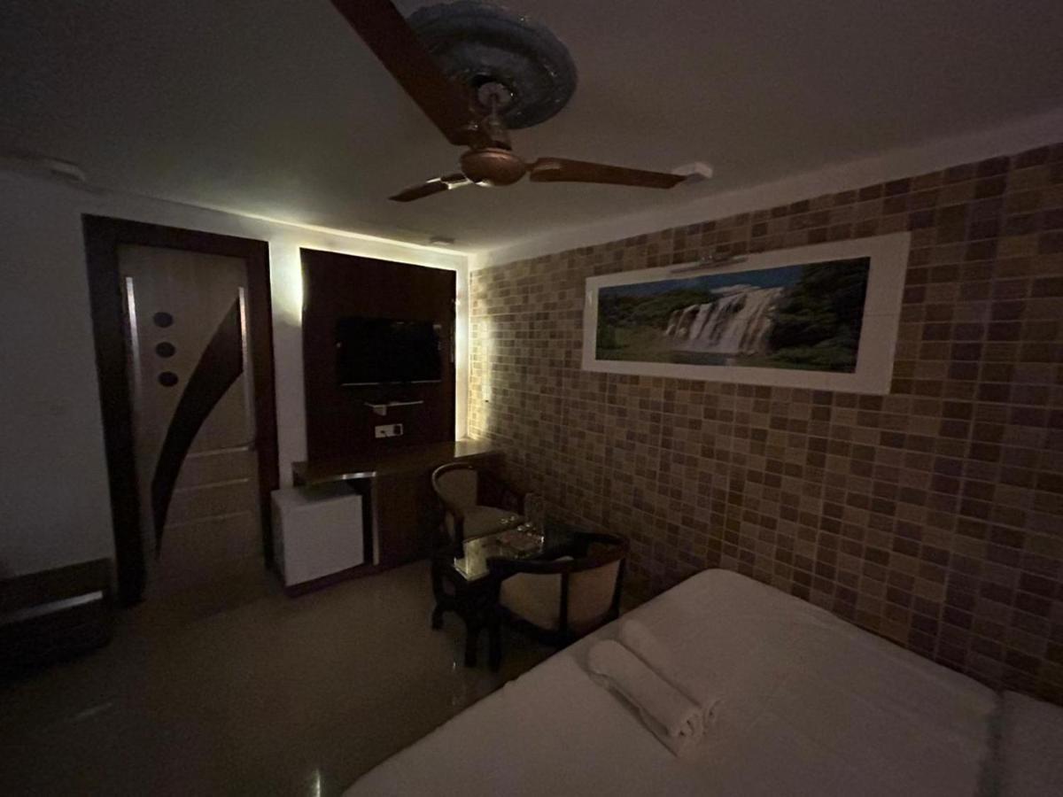 The Peach Tree Rooms Mount Abu Dış mekan fotoğraf
