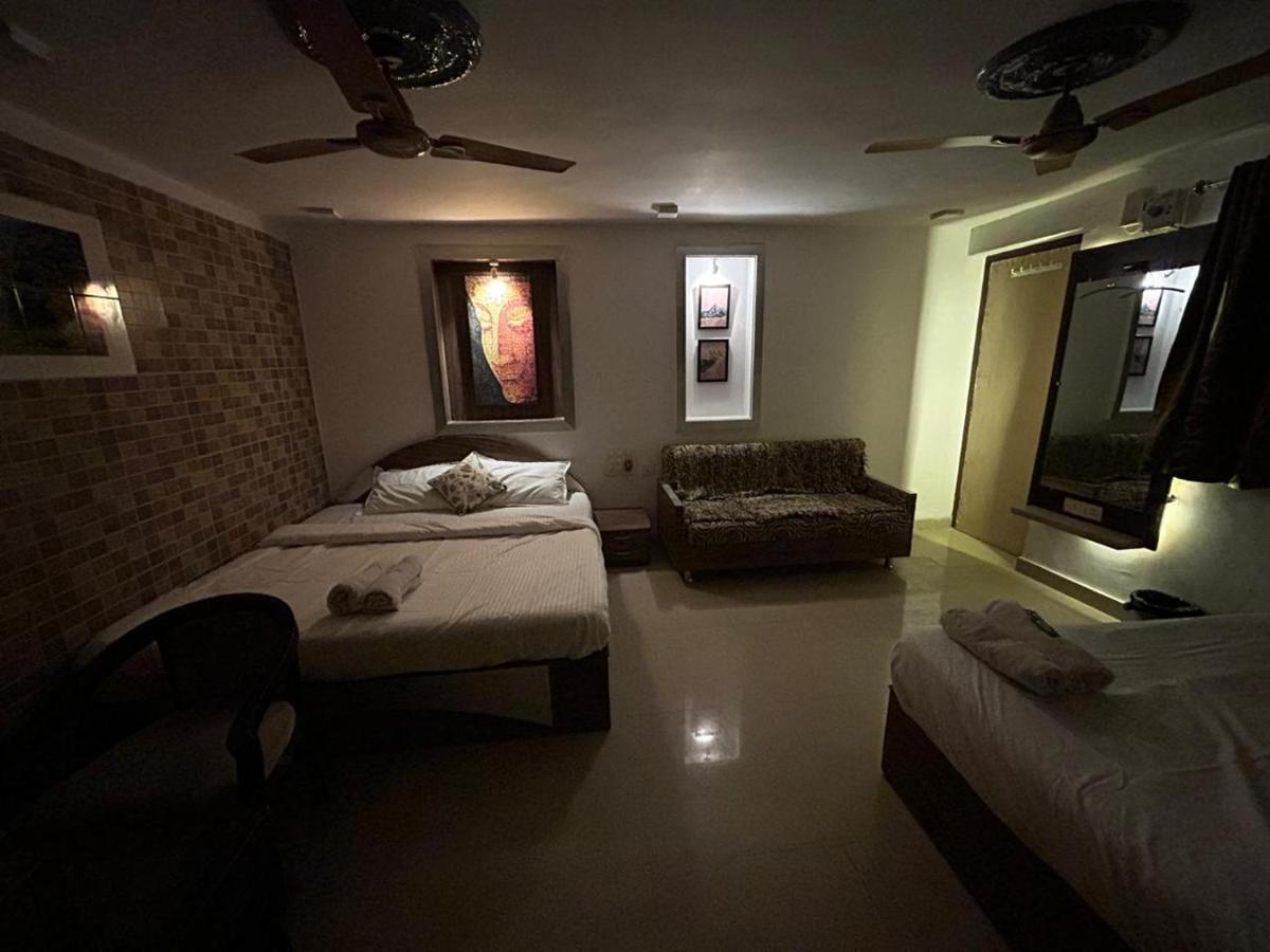 The Peach Tree Rooms Mount Abu Dış mekan fotoğraf
